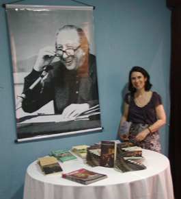 Professora Marina Massimi no lançamento do livro