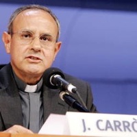 Padre Julián Carrón.