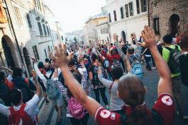 A entrada em Loreto (foto de Leonora Giovanazzi)